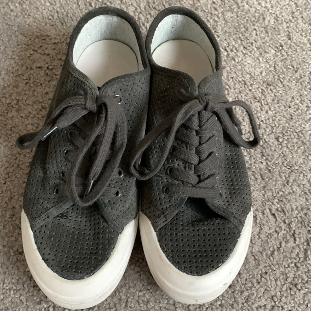 Rag & Bone women sz 8 sneakers , gray
